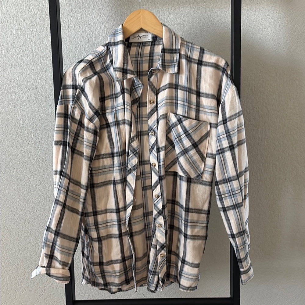 Carly Jean Los Angeles Flannel
